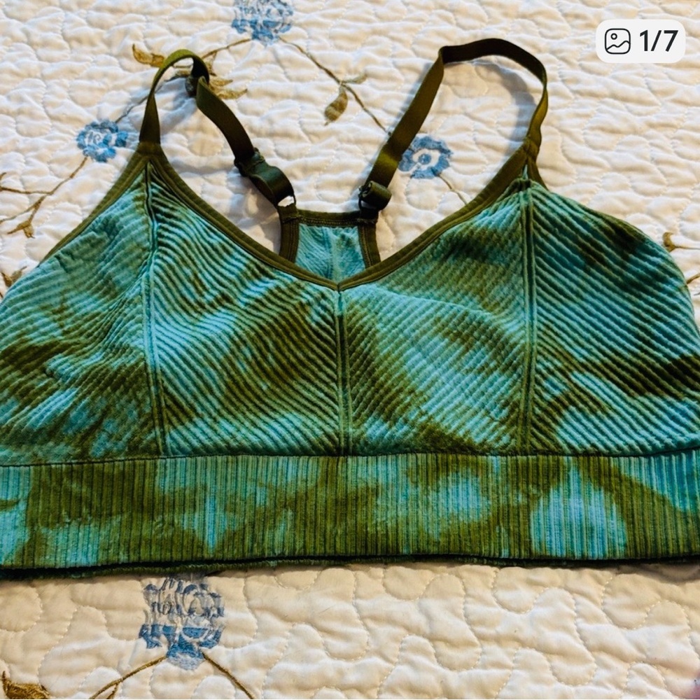PINK Victoria's Secret Active Olive & Aqua Tie-Dyed Ribbed Sports Bra
